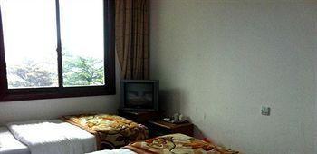 إيمايشان Mount Emei Jindingxiang Huaili Hotel المظهر الخارجي الصورة